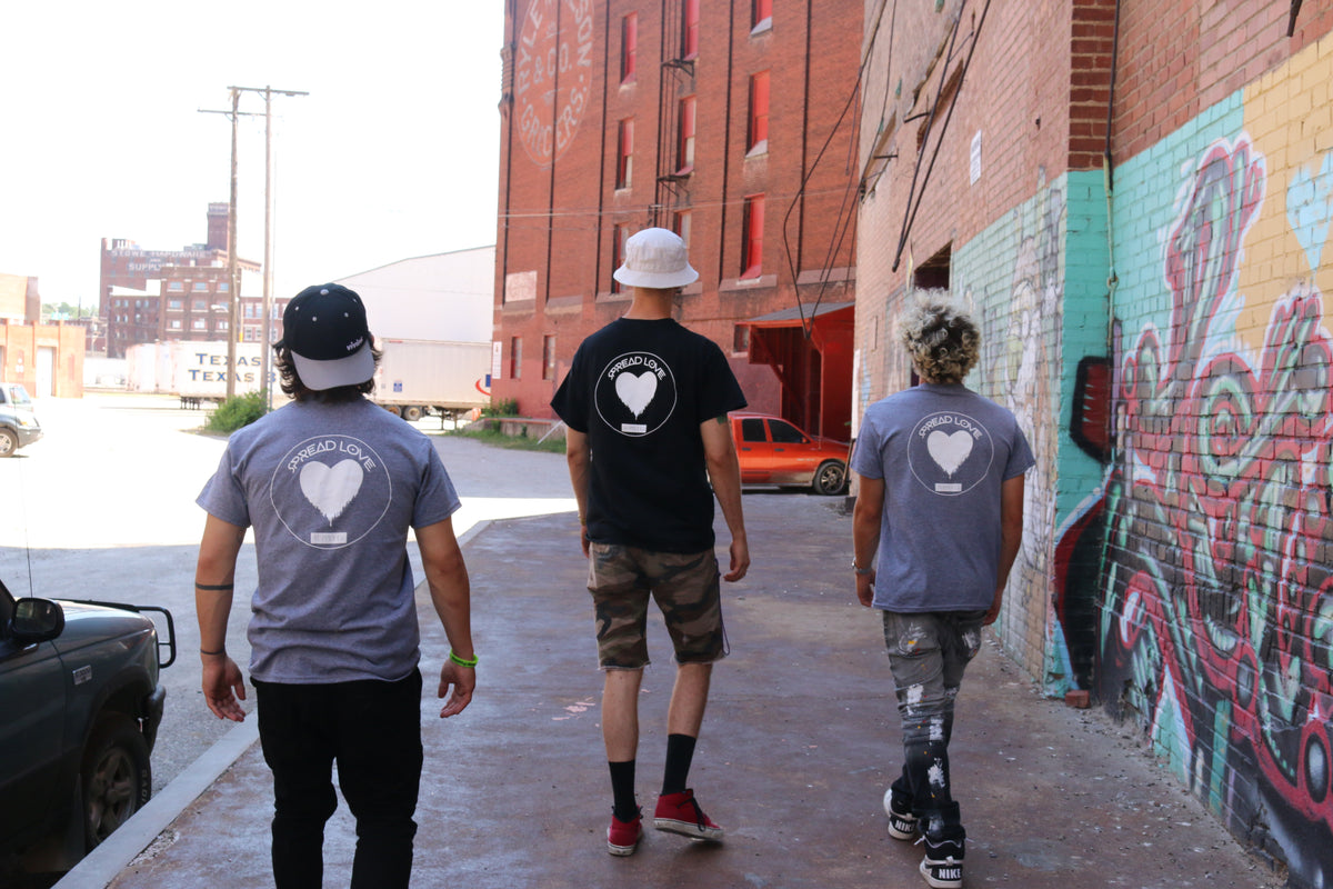 Spread Love Classic Graphic Tee (Heather Grey)