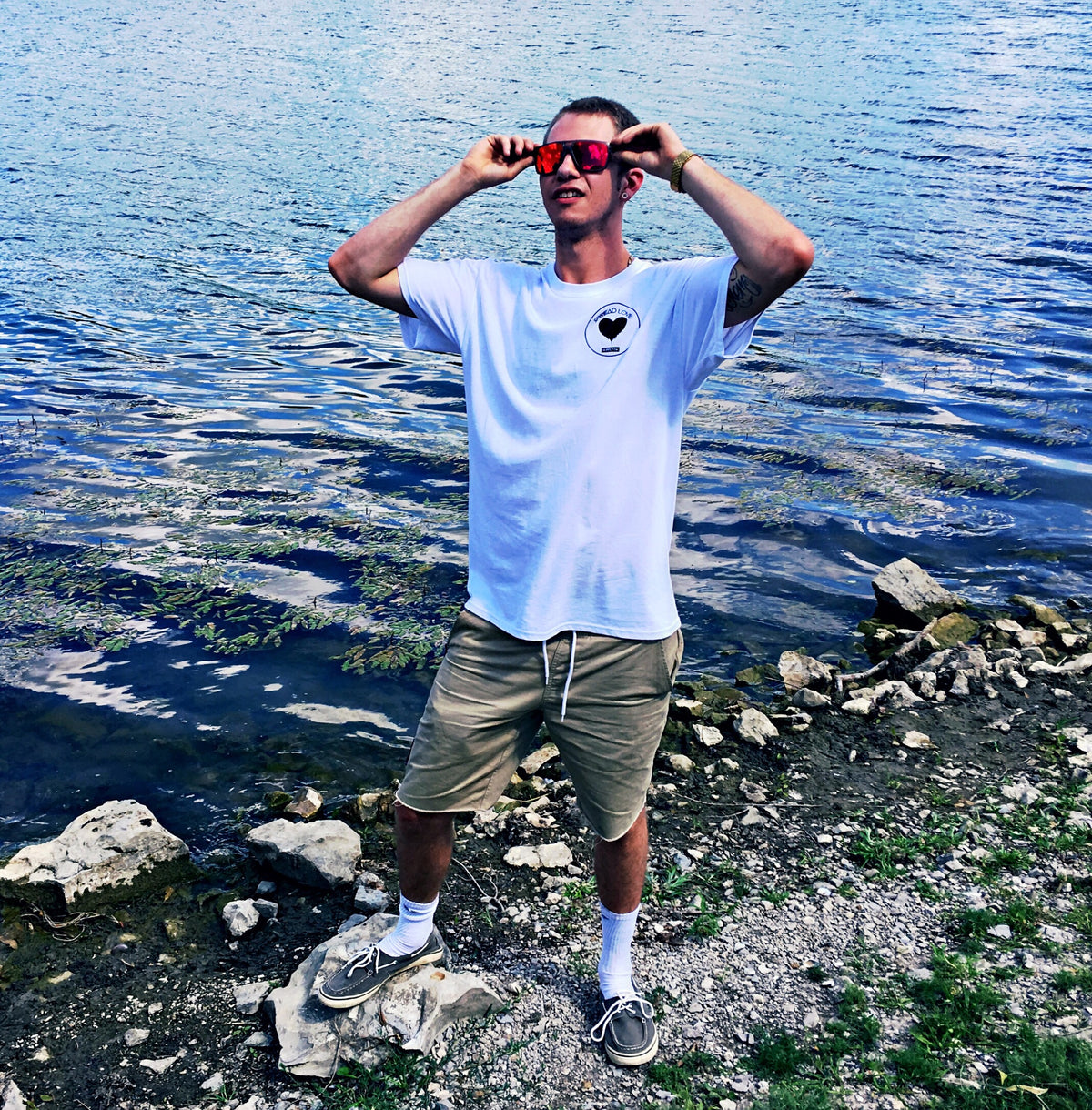 Spread Love Classic Graphic Tee (White)